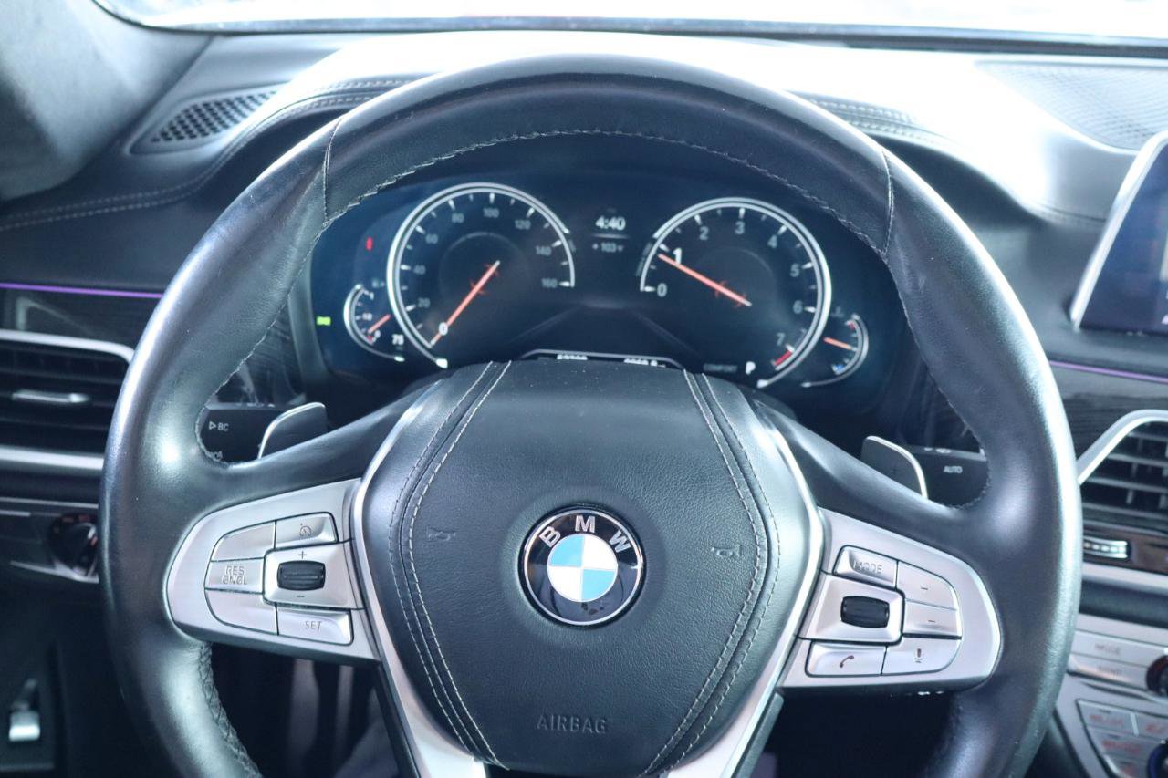 Used 2018 BMW 750i RWD image 22