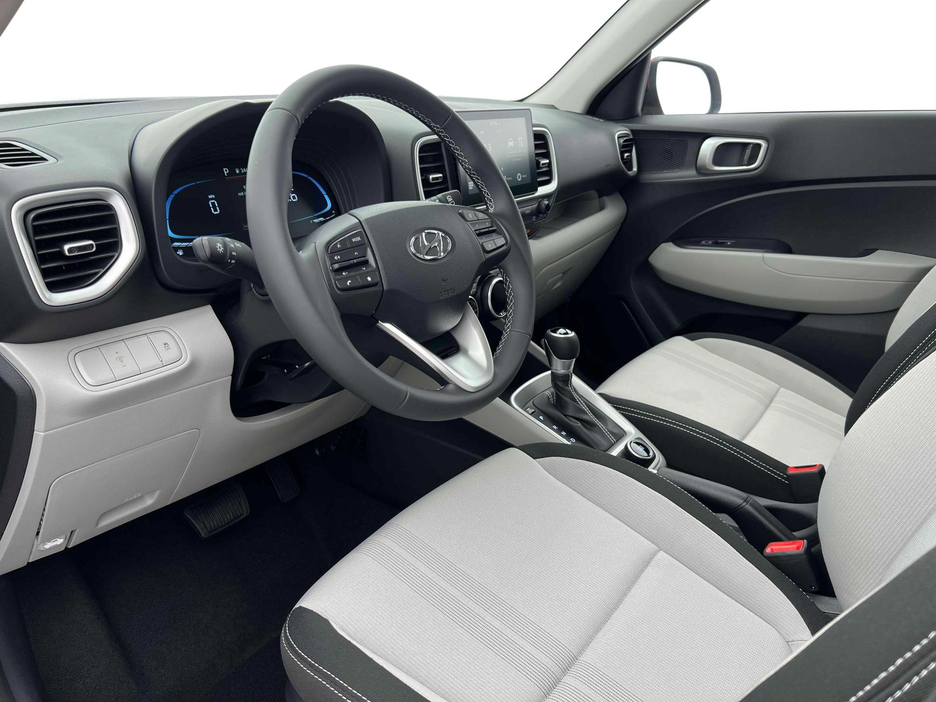 Certified 2025 Hyundai Venue SEL image 14