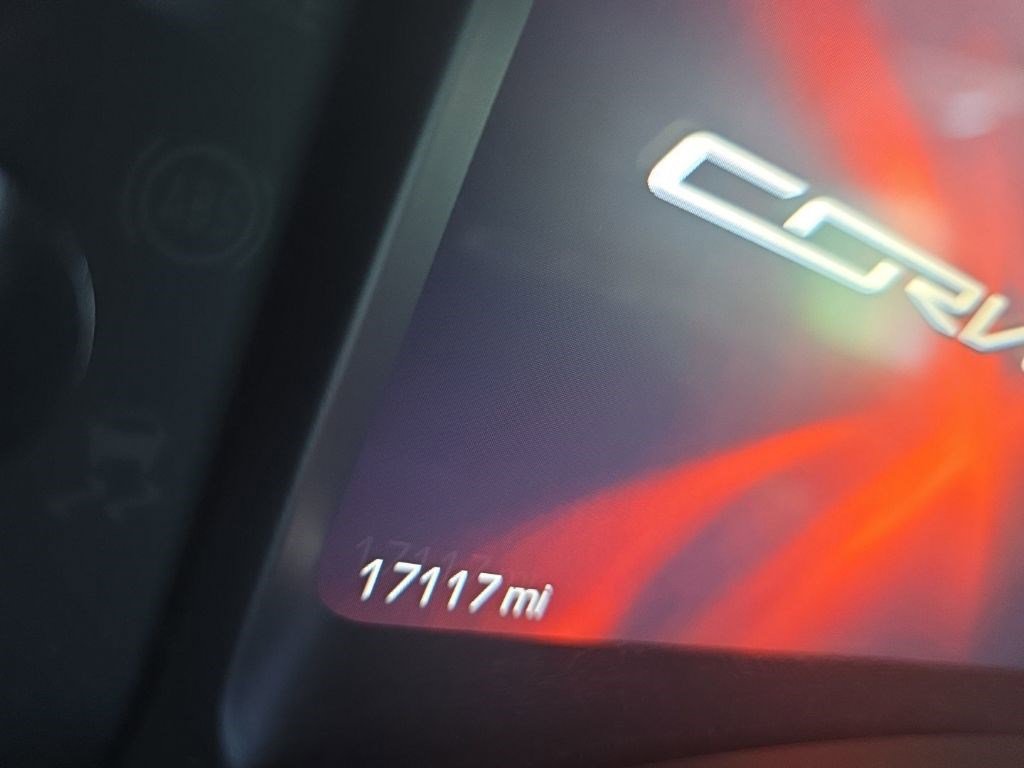 Used 2019 Chevrolet Corvette Stingray Coupe image 6