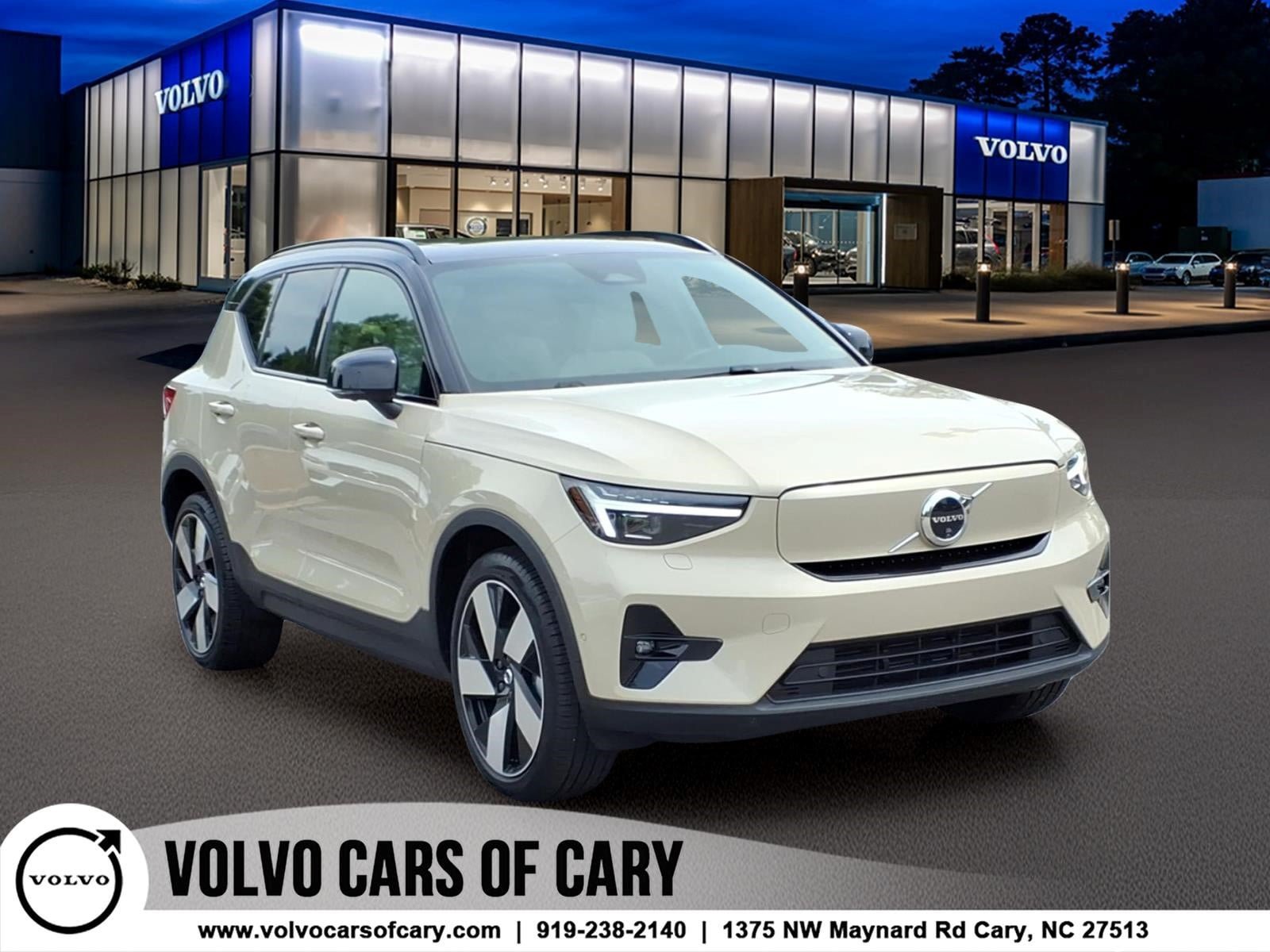Certified 2025 Volvo EX40 Ultra