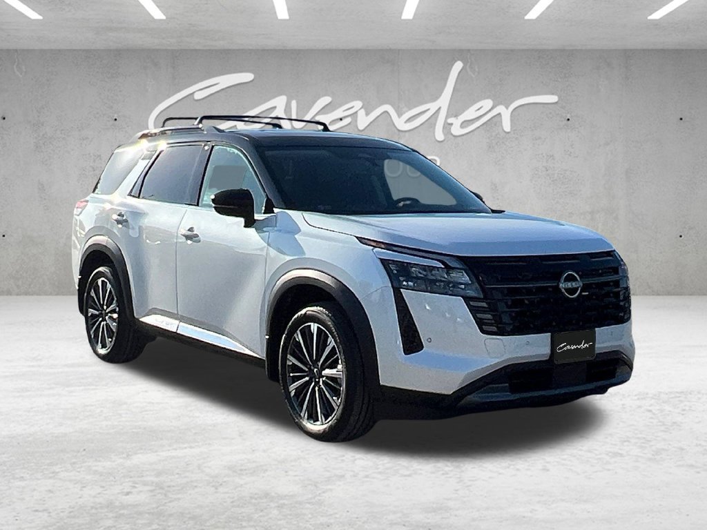 New 2026 Nissan Pathfinder Platinum FWD image 2