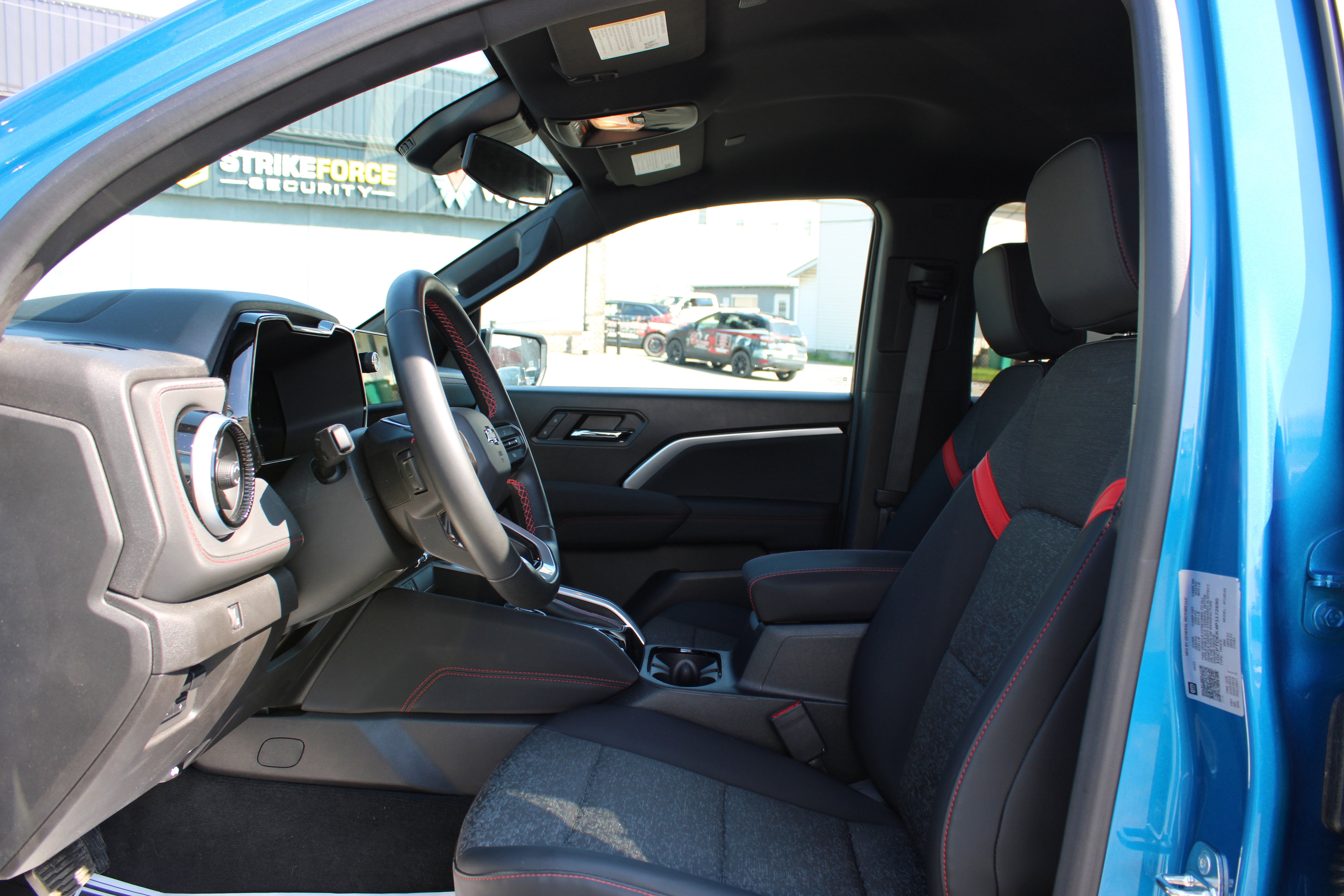 Used 2023 Chevrolet Colorado Z71 w/ Advanced Trailering Package image 13