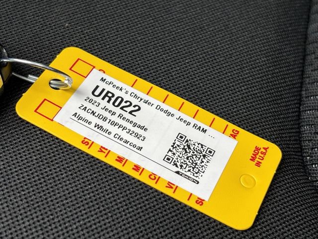 Used 2023 Jeep Renegade Latitude w/ Sun/Sound Group image 9