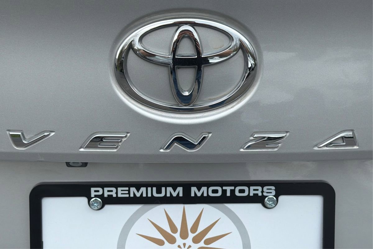 Used 2014 Toyota Venza XLE image 24