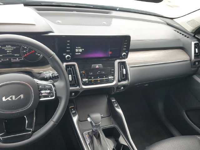 Certified 2023 Kia Sorento EX FWD image 15