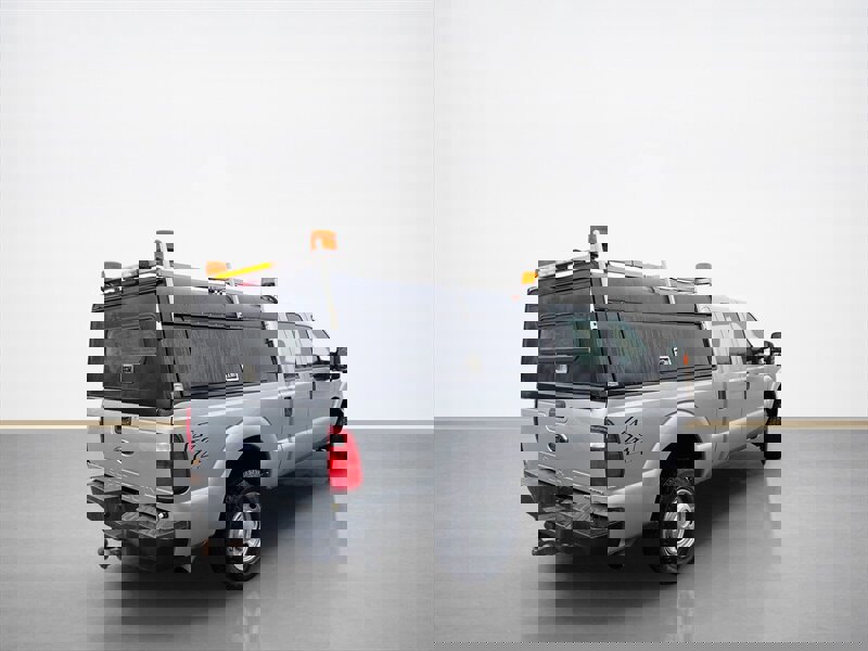 Used 2016 Ford F250 XL w/ Power Equipment Group image 4