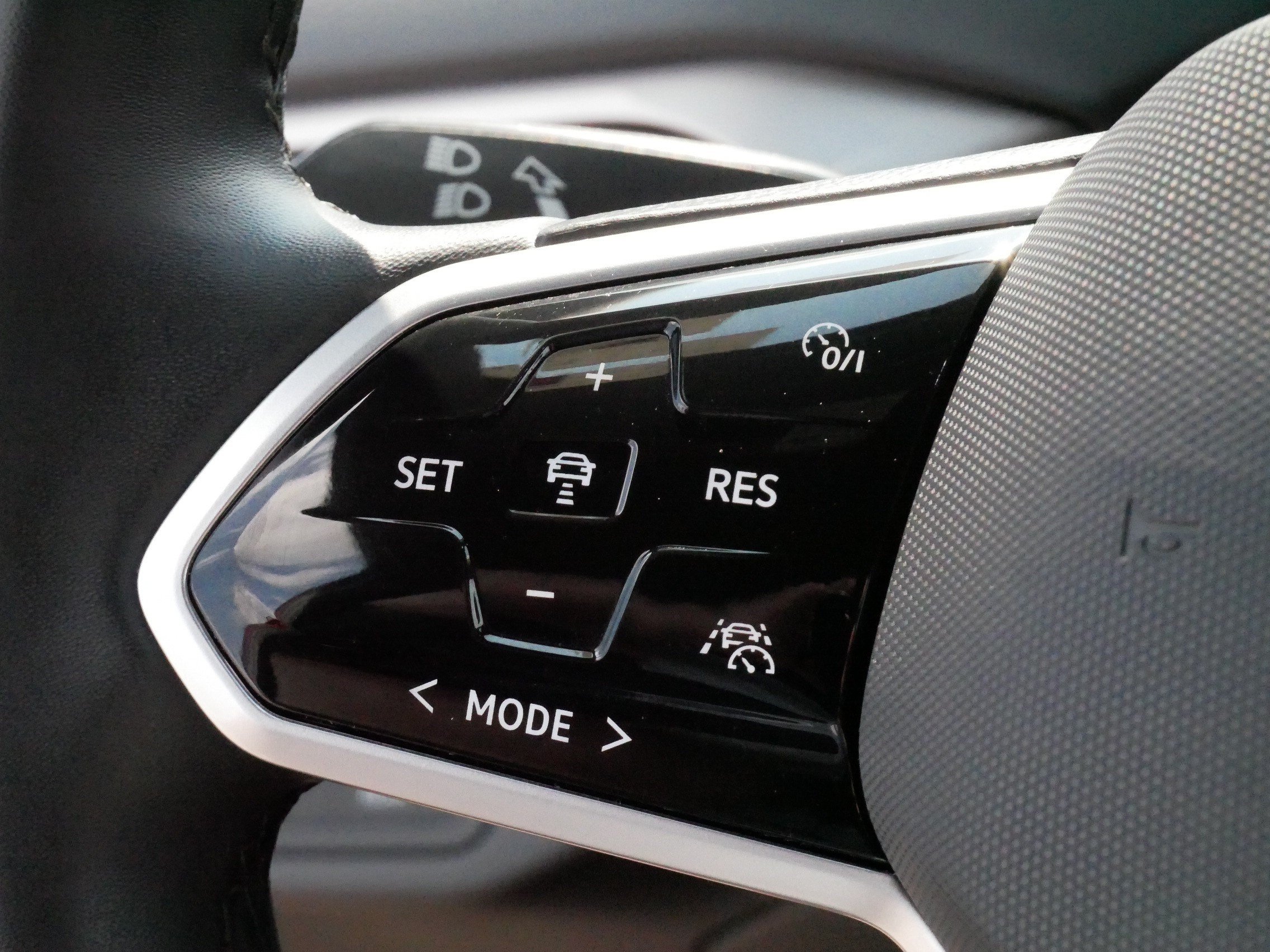Certified 2024 Volkswagen ID.4 S RWD image 25