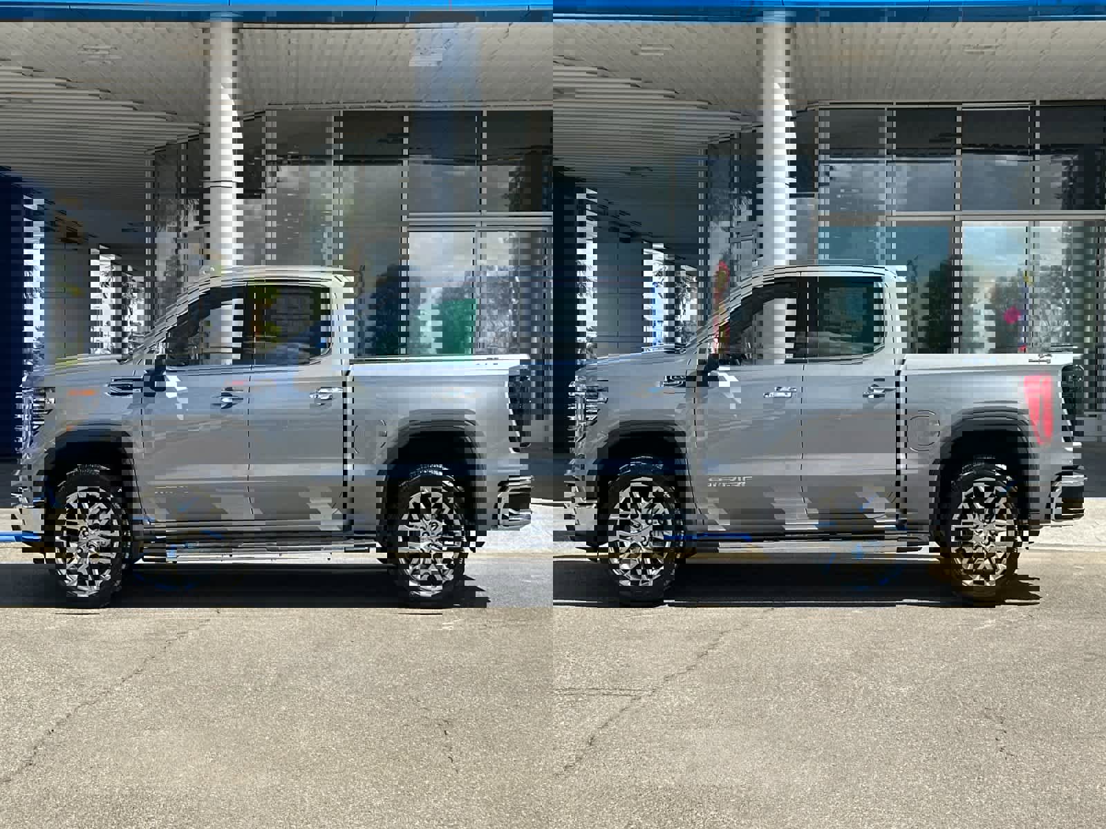 New 2026 GMC Sierra 1500 SLT w/ SLT Premium Package image 2