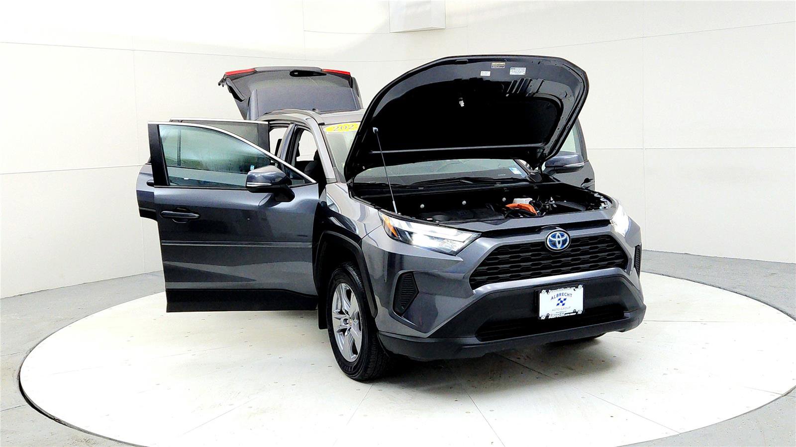 Certified 2023 Toyota RAV4 XLE w/ Convenience Package image 9