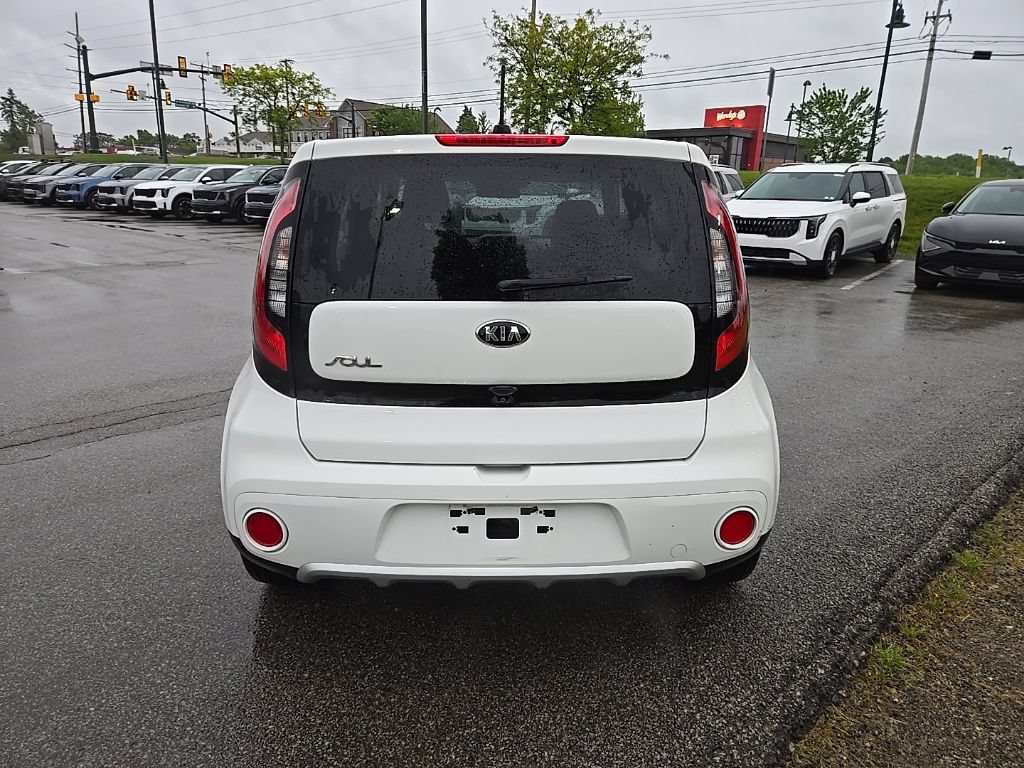 Used 2018 Kia Soul + FWD image 4