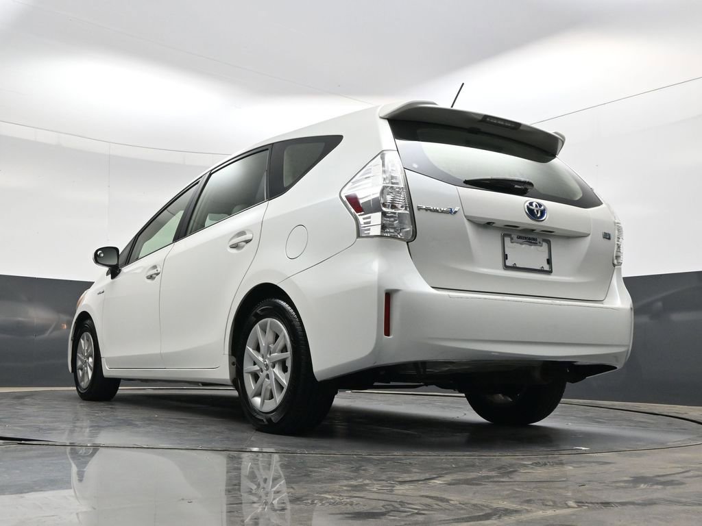 Used 2014 Toyota Prius V Three FWD image 31
