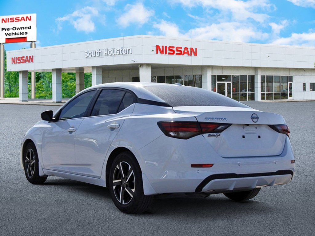 Used 2025 Nissan Sentra SV w/ All-Weather Package image 3