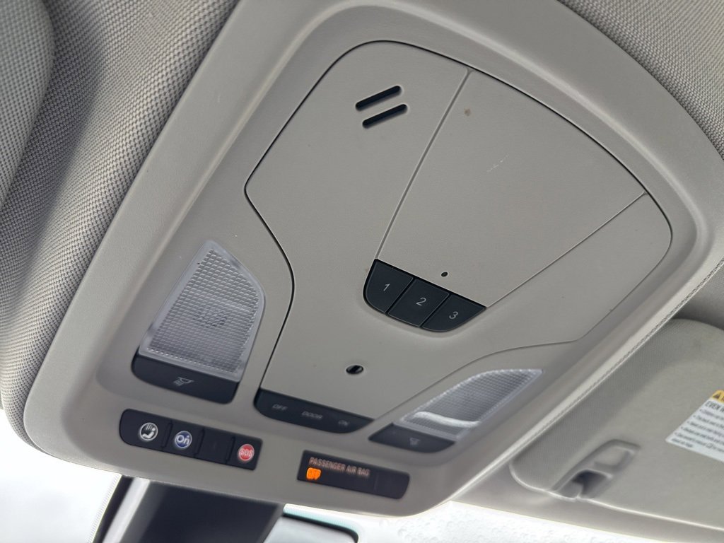 Used 2017 Chevrolet Impala Premier w/ Enhanced Convenience Package image 24