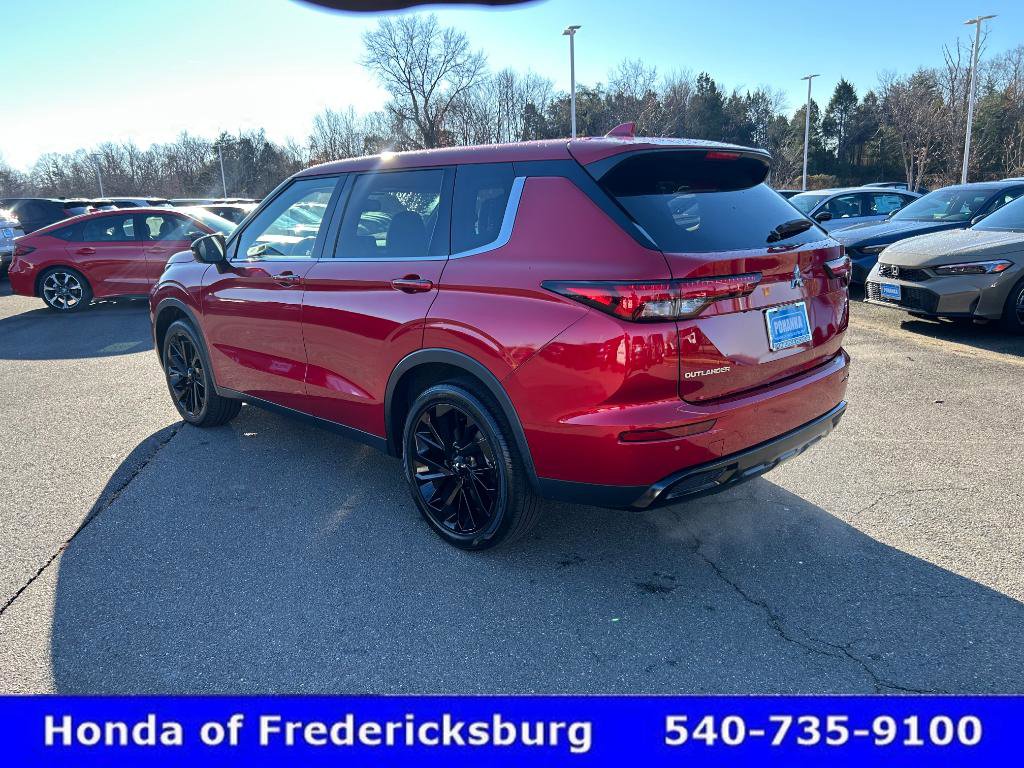 Used 2023 Mitsubishi Outlander SEL Black Edition image 4