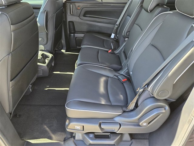 New 2026 Honda Odyssey Touring image 9