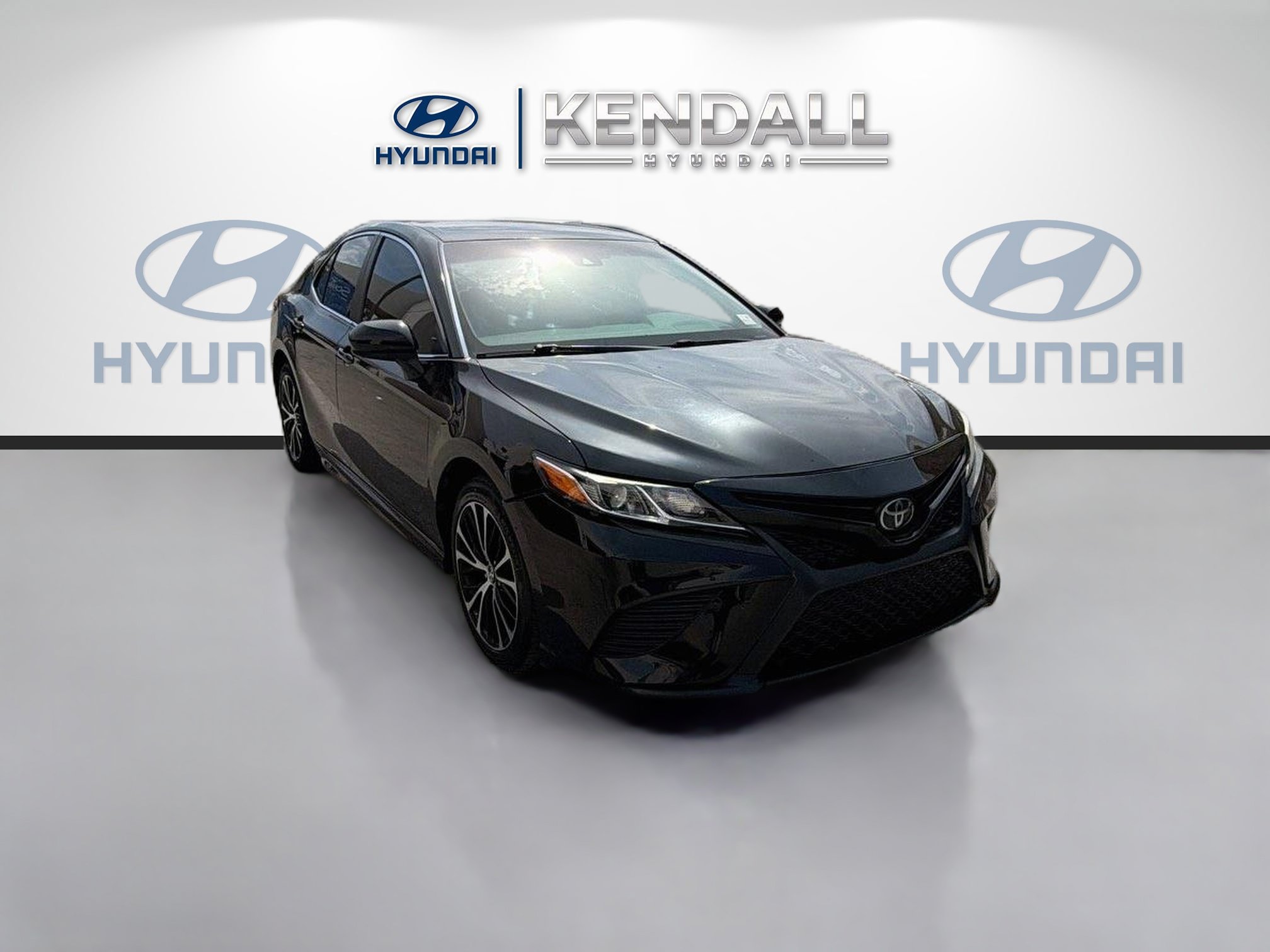 Used 2019 Toyota Camry SE