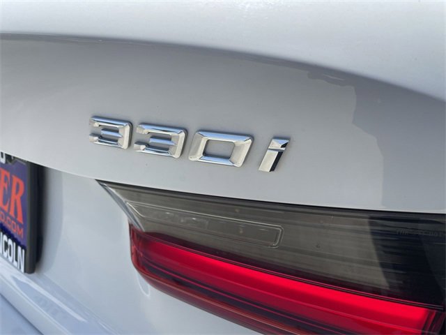 Used 2022 BMW 330i Sedan w/ Driving Assistance Package image 33