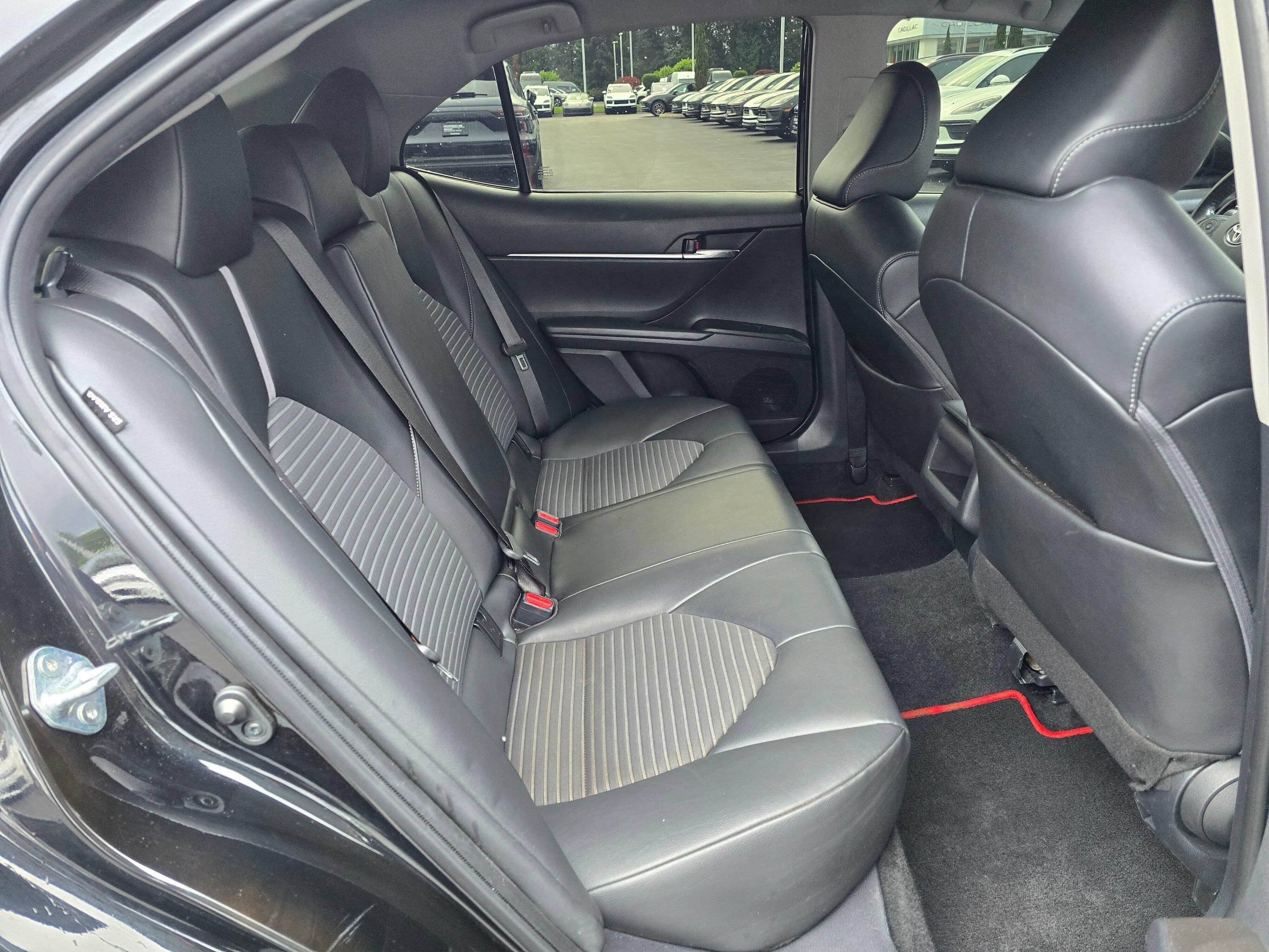 Used 2022 Toyota Camry SE w/ TRD Appearance Package (TMS) FWD image 21