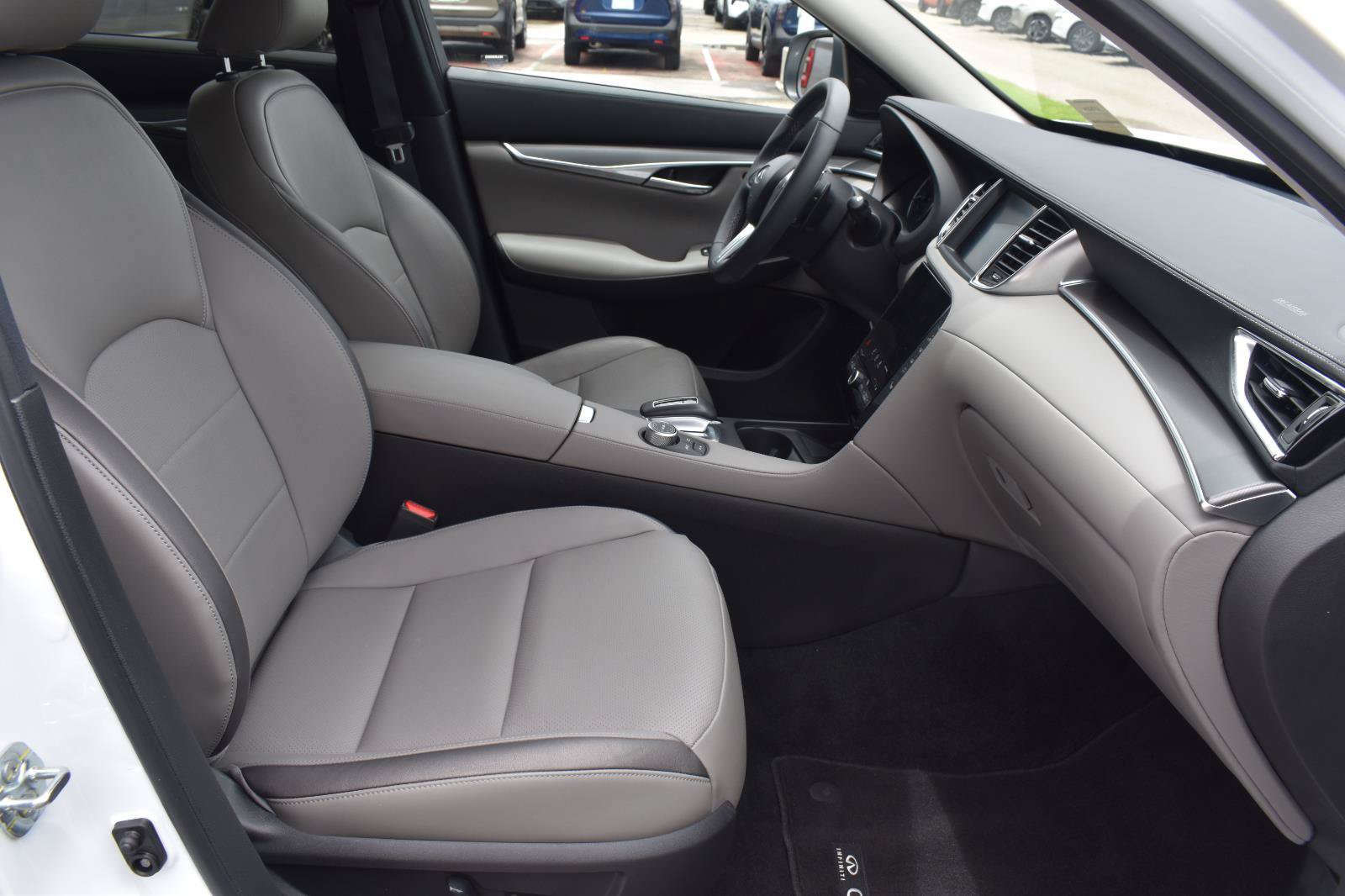 Used 2023 INFINITI QX50 Luxe FWD image 64