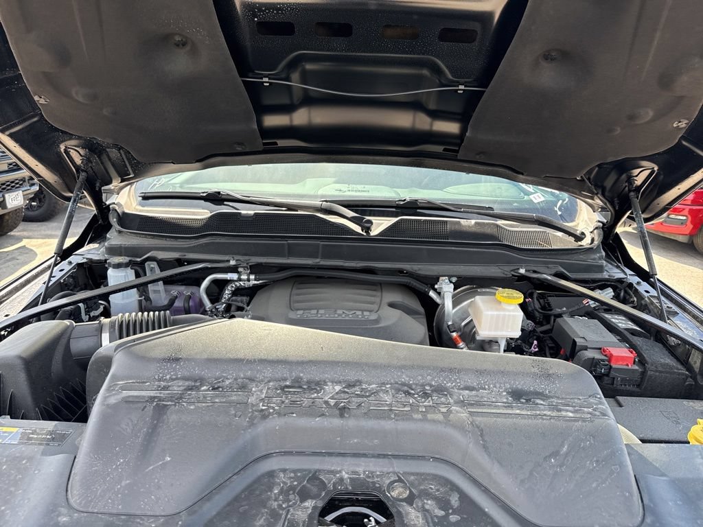 New 2026 RAM 2500 Laramie AWD/4WD image 30