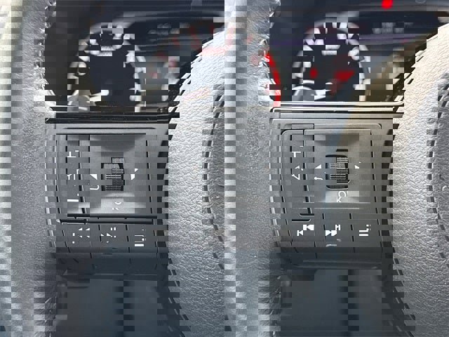 Used 2023 Nissan Rogue SV w/ SV Premium Package image 31