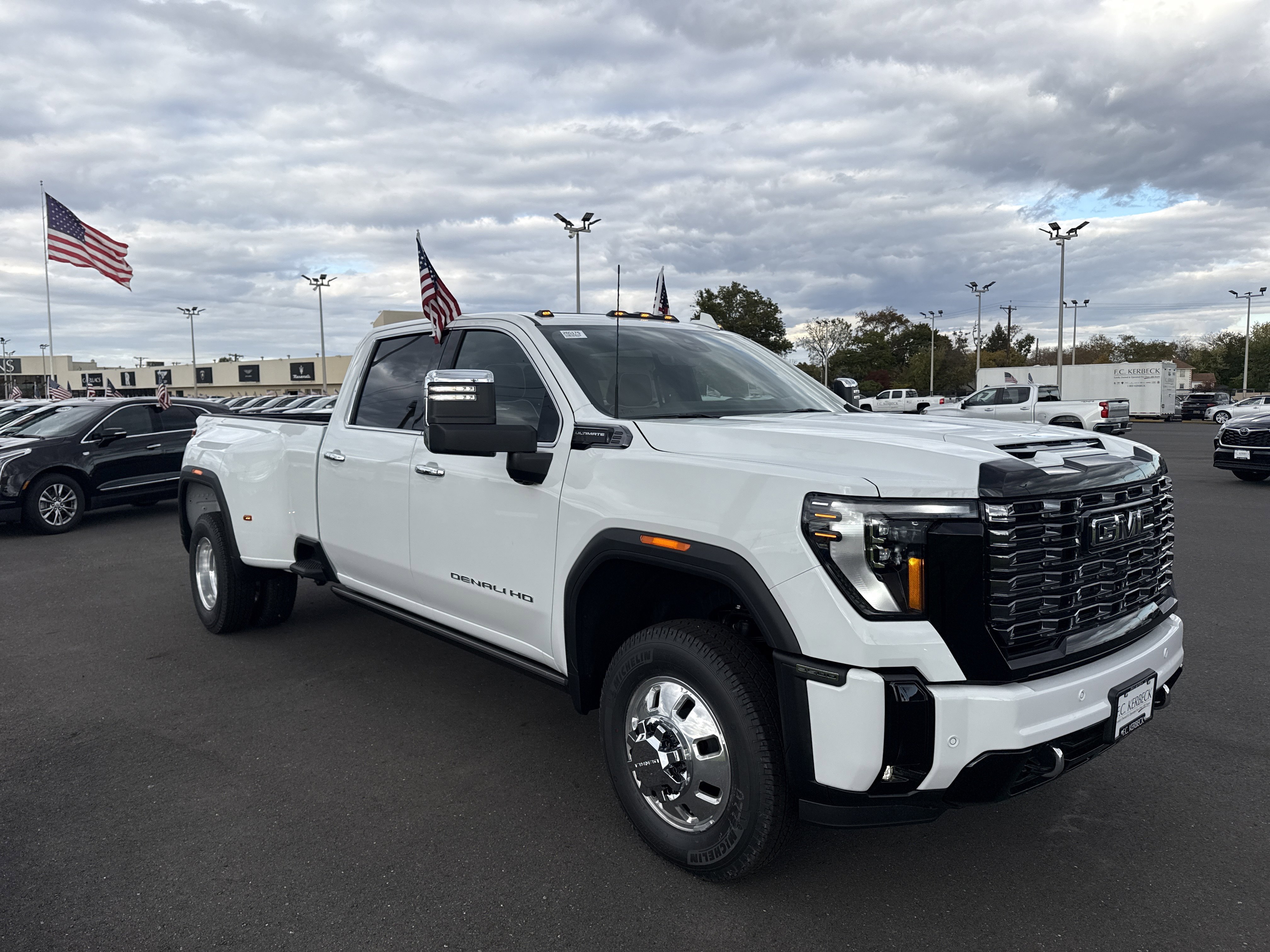 New 2026 GMC Sierra 3500 Denali Ultimate image 4