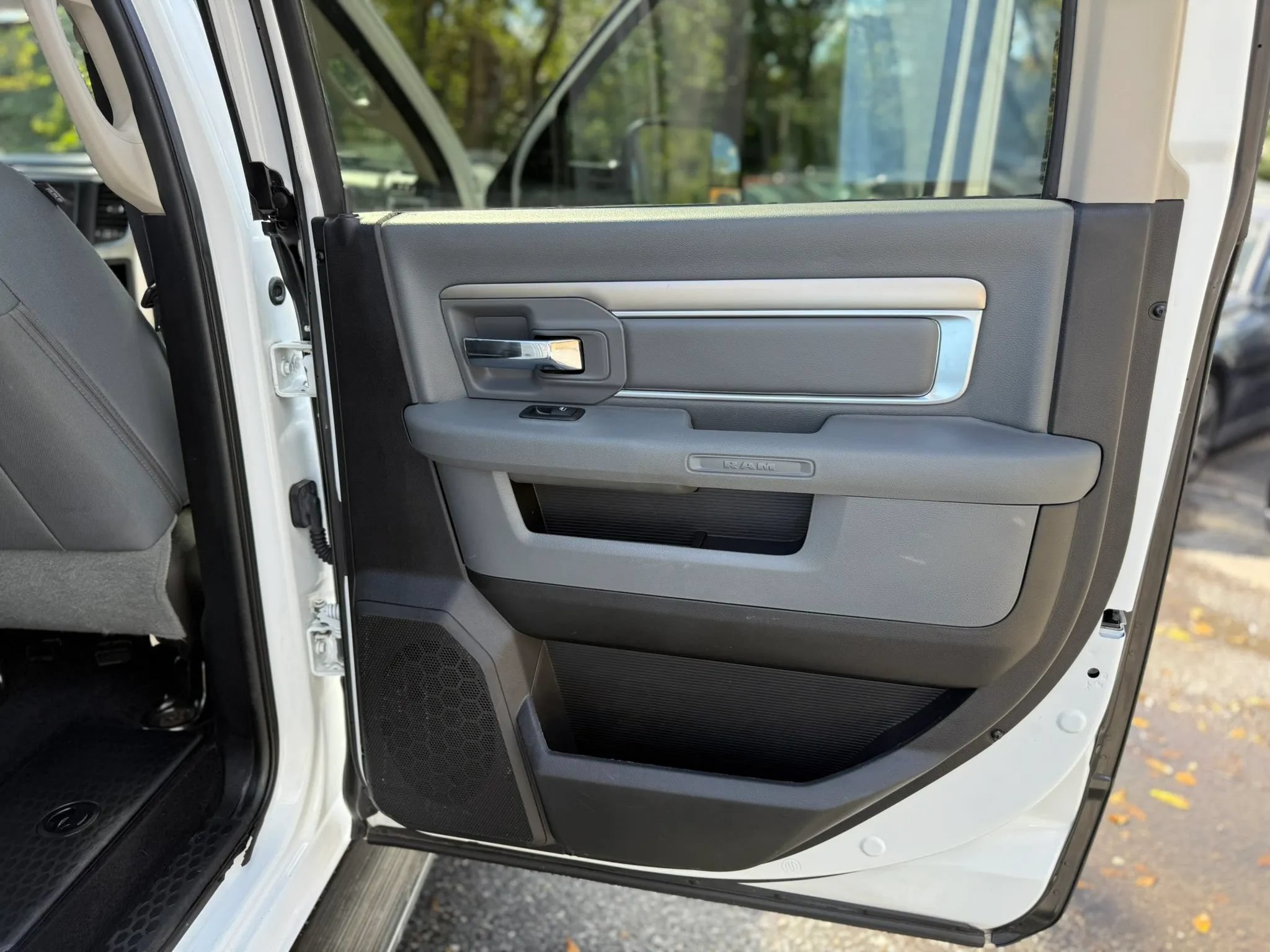Used 2016 RAM 2500 Big Horn AWD/4WD image 19
