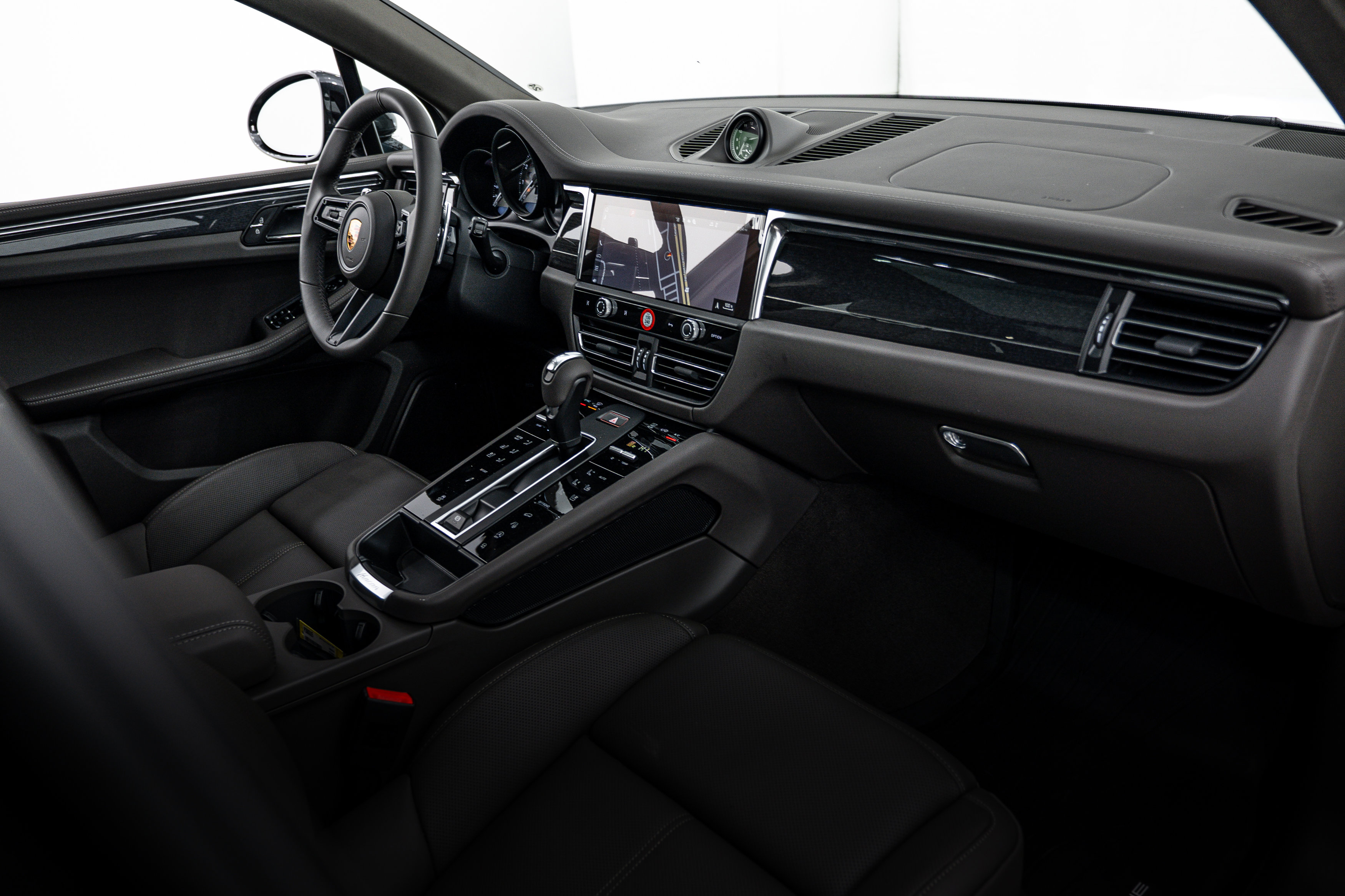 New 2026 Porsche Macan S AWD/4WD image 12