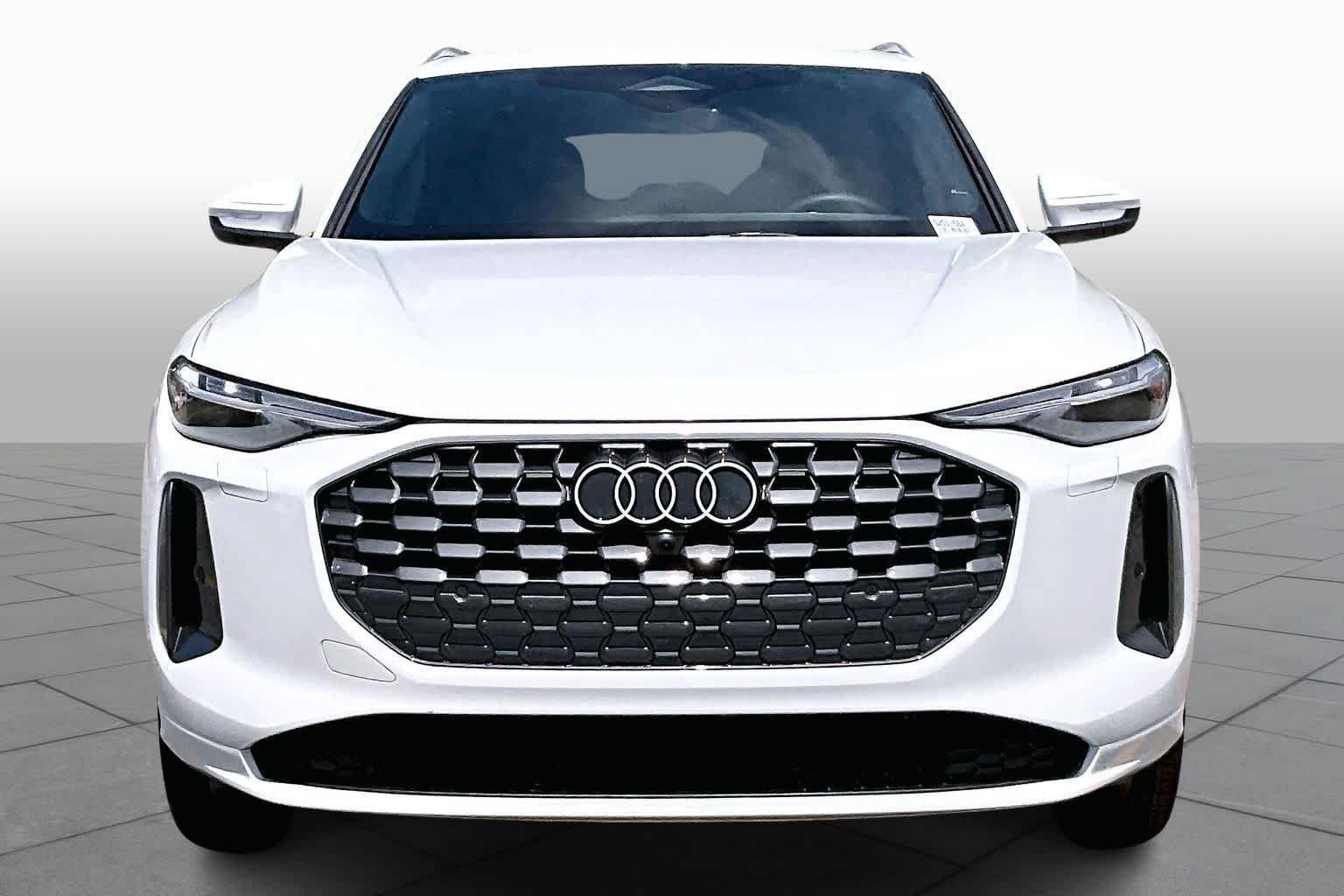 Used 2025 Audi Q5 Premium Plus w/ Premium Plus AWD/4WD image 6