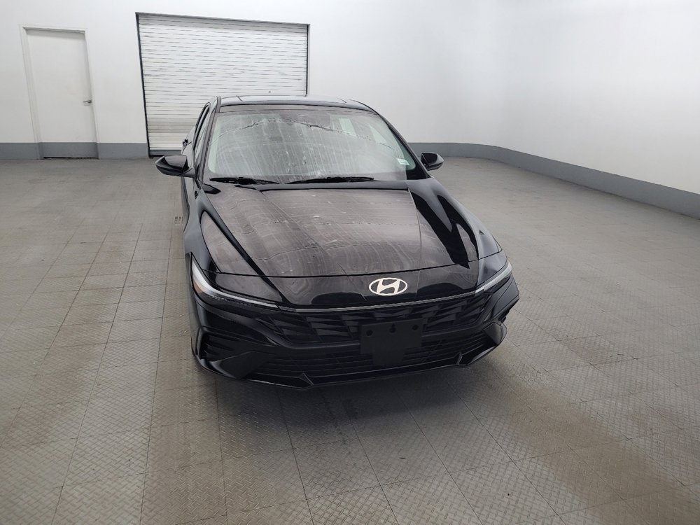 Used 2024 Hyundai Elantra SEL w/ Convenience Package FWD image 14
