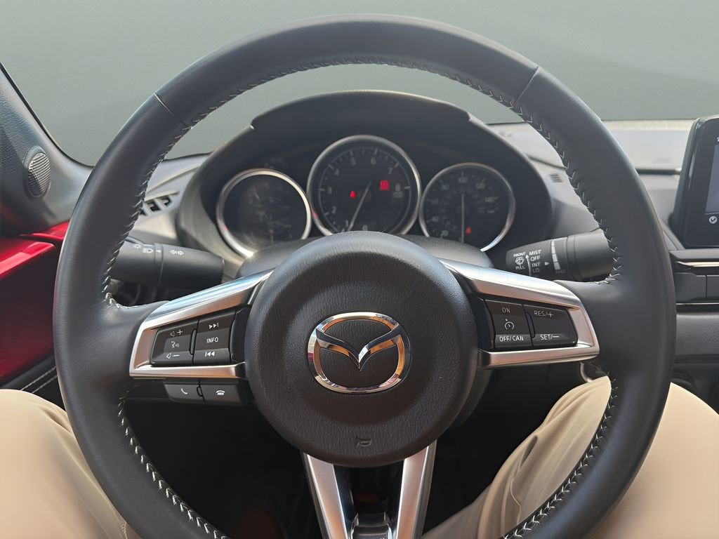 Used 2021 MAZDA MX-5 Miata Club image 17