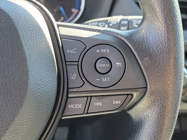 Used 2024 Toyota RAV4 AWD Hybrid image 31