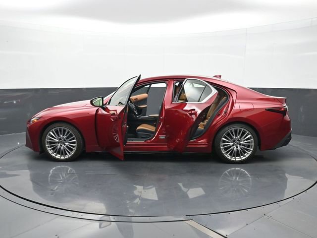 Used 2023 Lexus IS 300 w/ Premium Package RWD image 26