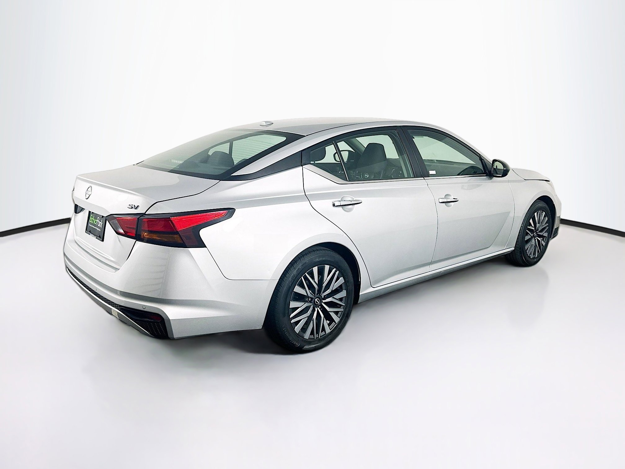 Used 2024 Nissan Altima 2.5 SV image 9