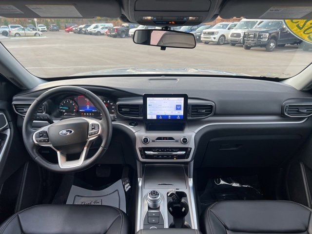 Used 2023 Ford Explorer XLT w/ Equipment Group 202A image 21