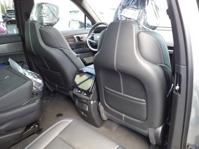 New 2026 Cadillac Vistiq Luxury image 21