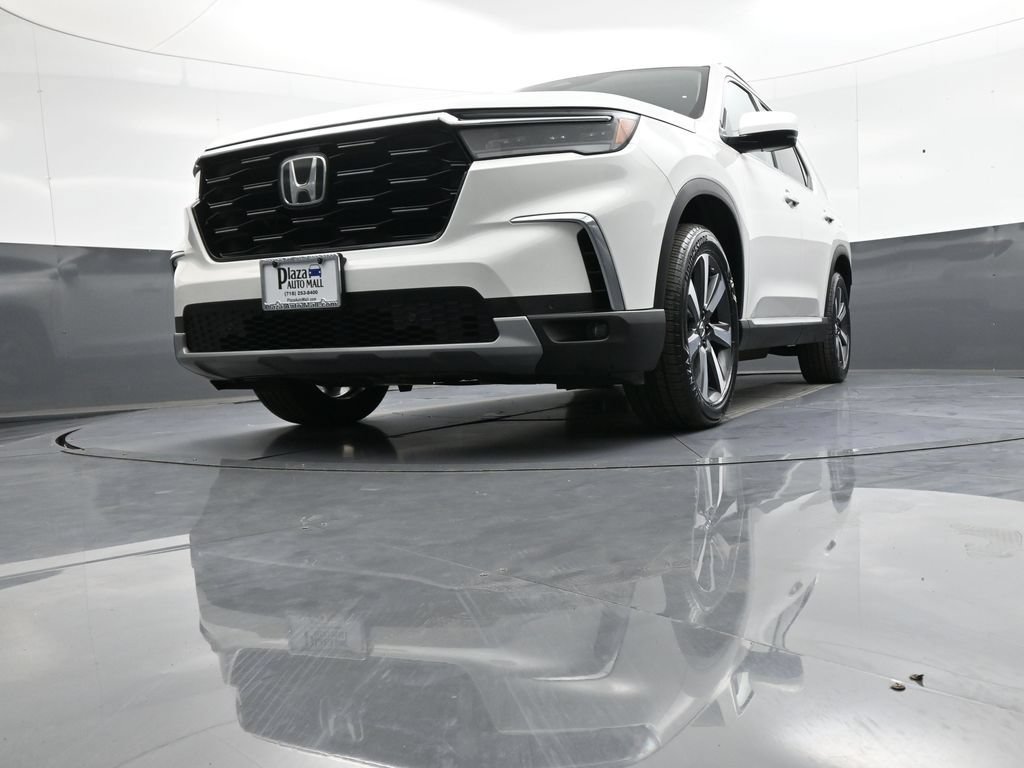 Certified 2024 Honda Pilot Touring image 28