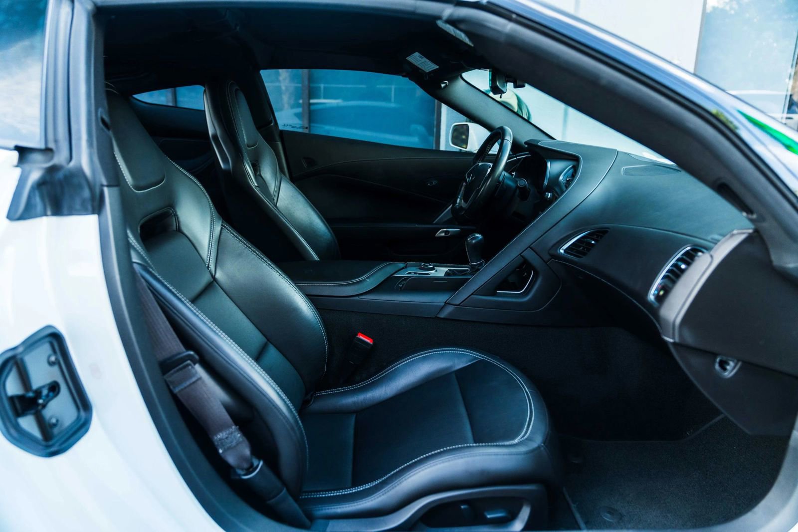 Used 2019 Chevrolet Corvette Stingray Coupe w/ 1LT image 29