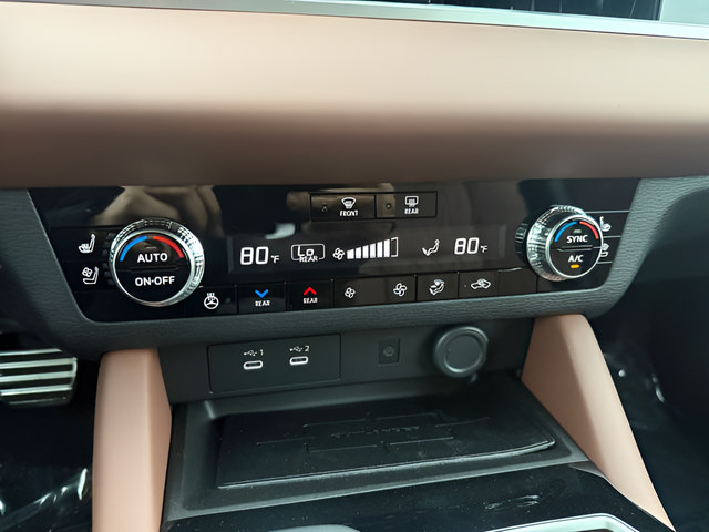 New 2026 Mitsubishi Outlander SEL FWD image 20