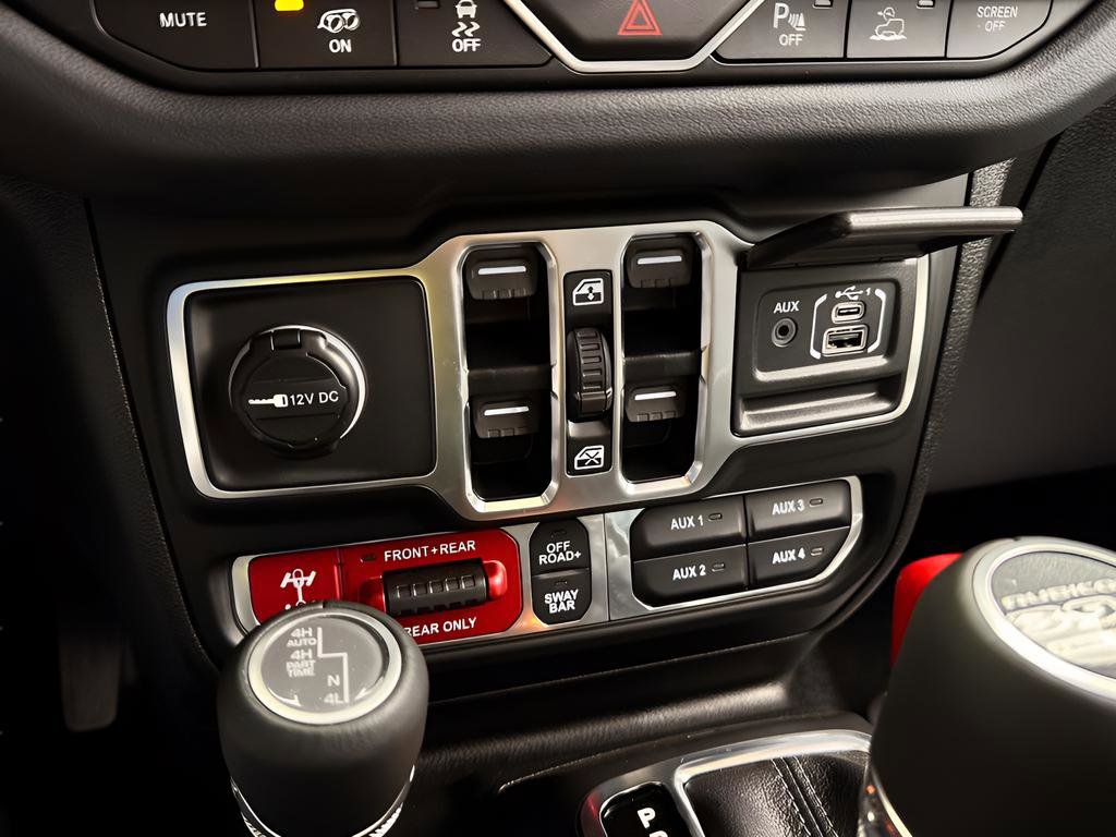 Used 2025 Jeep Wrangler Rubicon 392 image 16