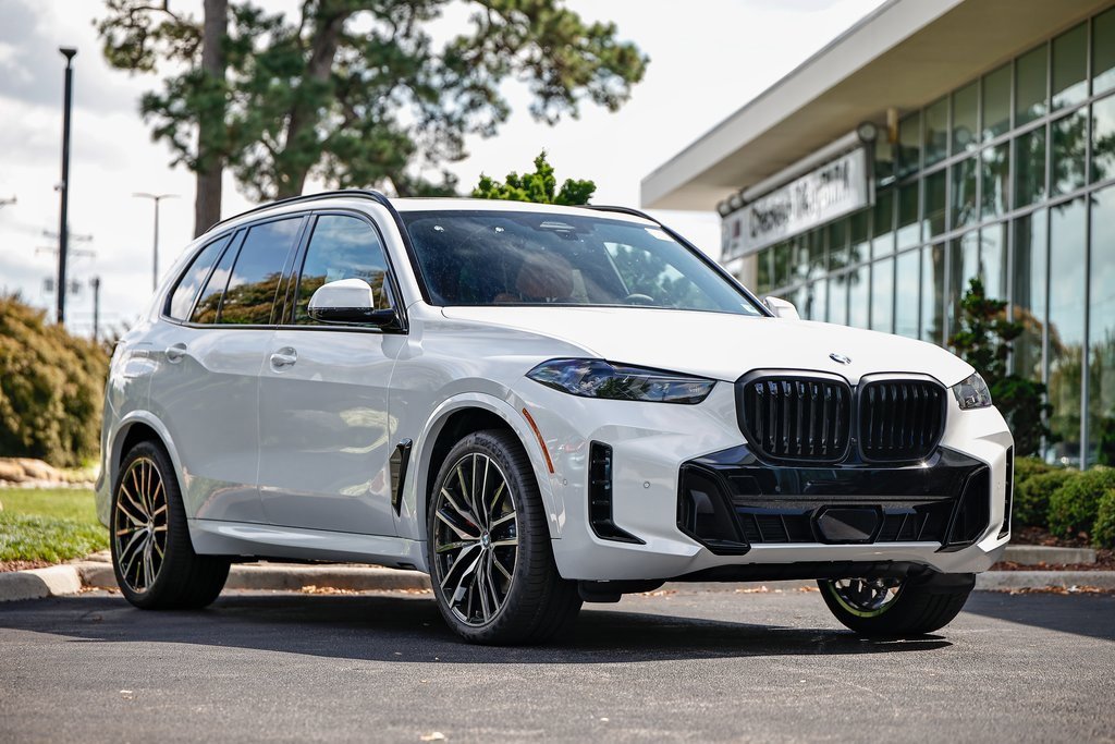 New 2026 BMW X5 xDrive40i w/ M Sport Package