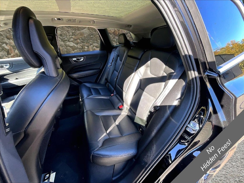 Used 2018 Volvo XC60 T6 Momentum w/ Convenience Package AWD/4WD image 22