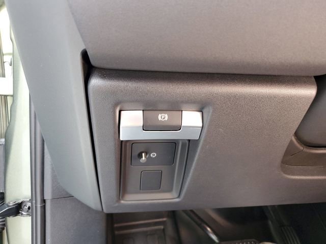 Used 2023 Land Rover Defender 110 X-Dynamic SE image 28