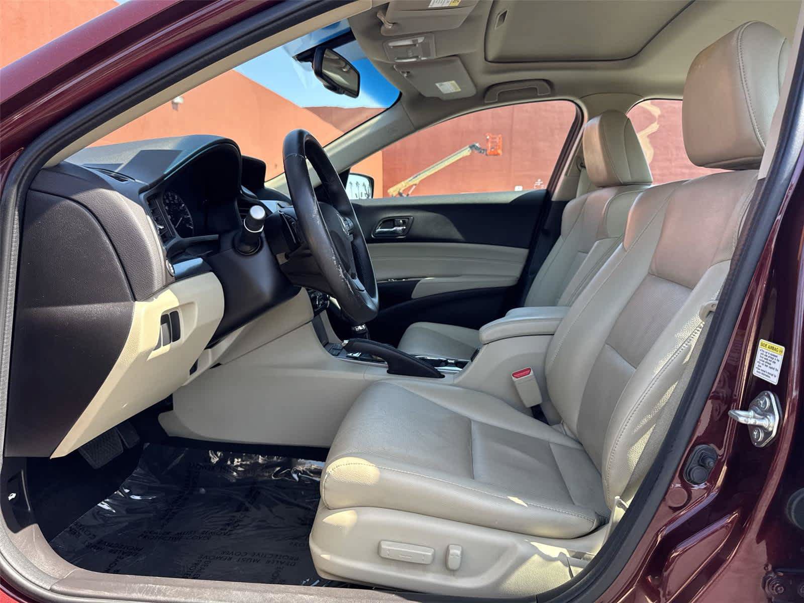 Used 2015 Acura ILX w/ Technology Package FWD image 12