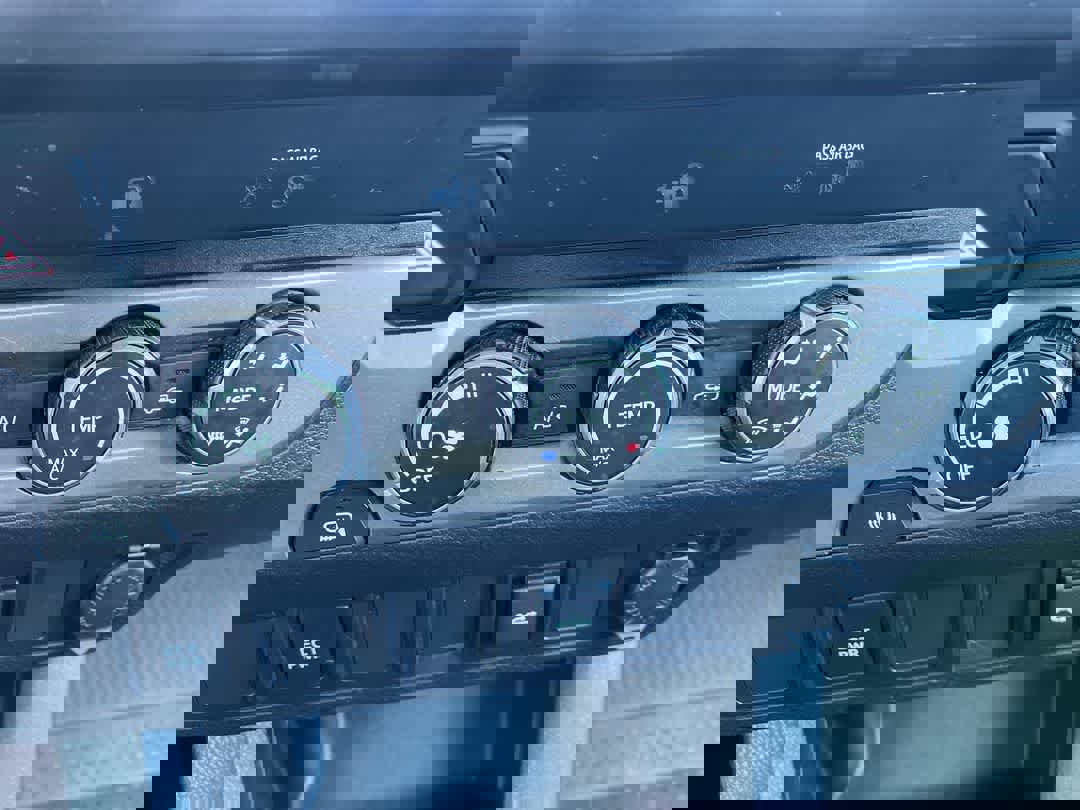 Used 2022 Toyota Tacoma SR5 image 18