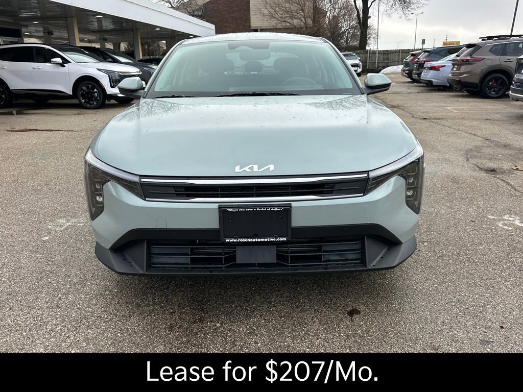 New 2025 Kia K4 LXS image 8