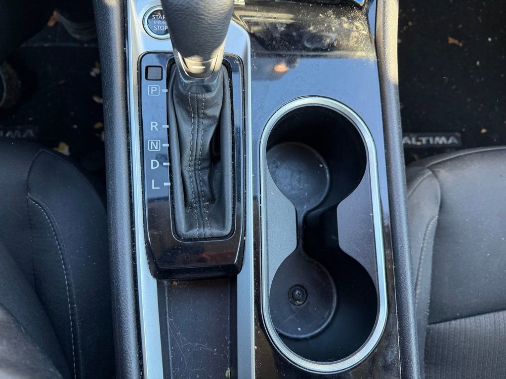Used 2024 Nissan Altima 2.5 SV image 23