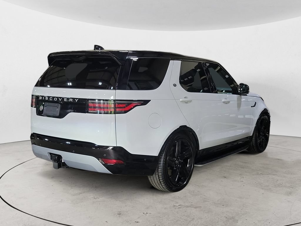 Used 2024 Land Rover Discovery Metropolitan Edition AWD/4WD image 5