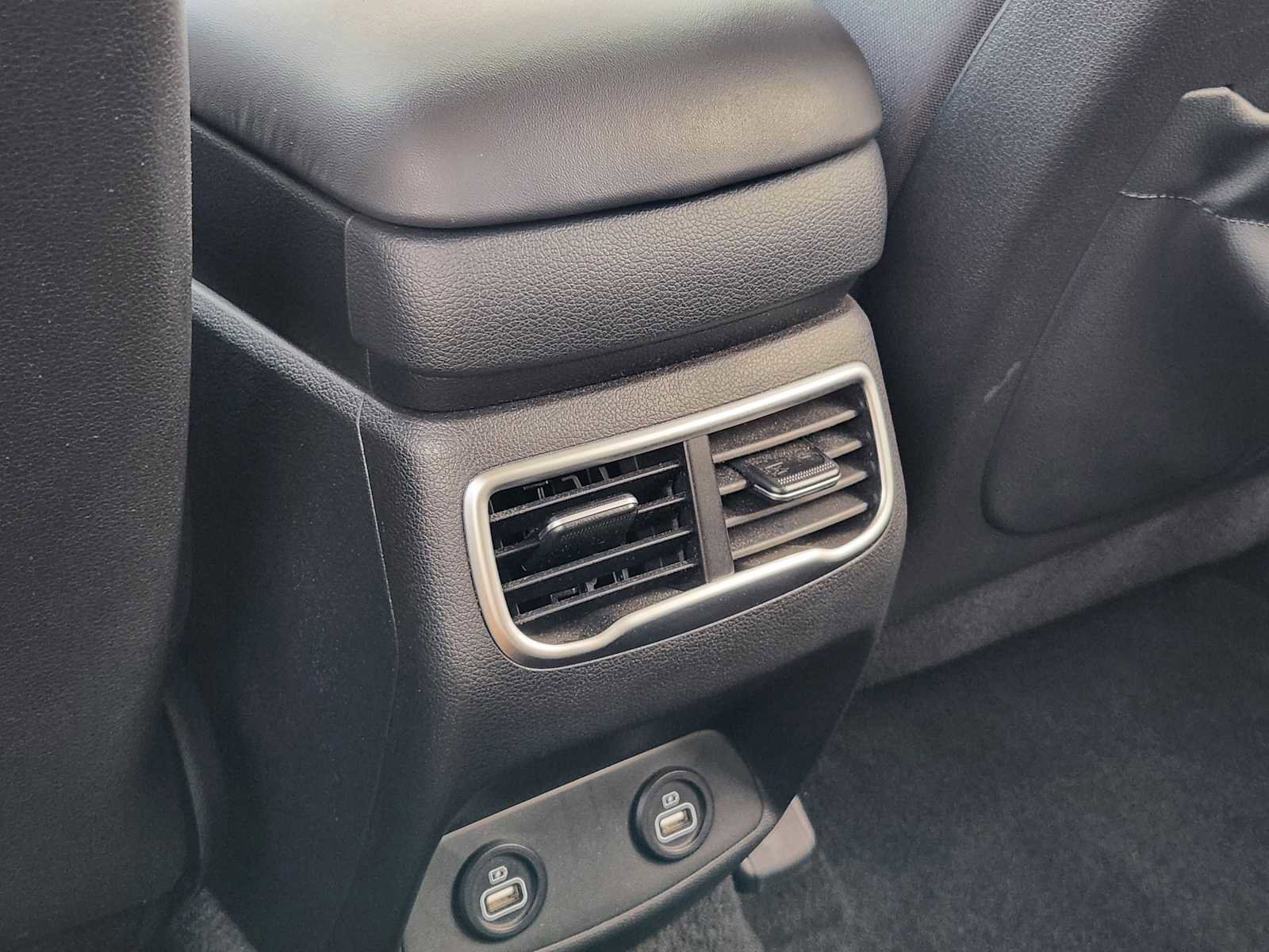 Used 2022 Hyundai Santa Fe SEL image 29