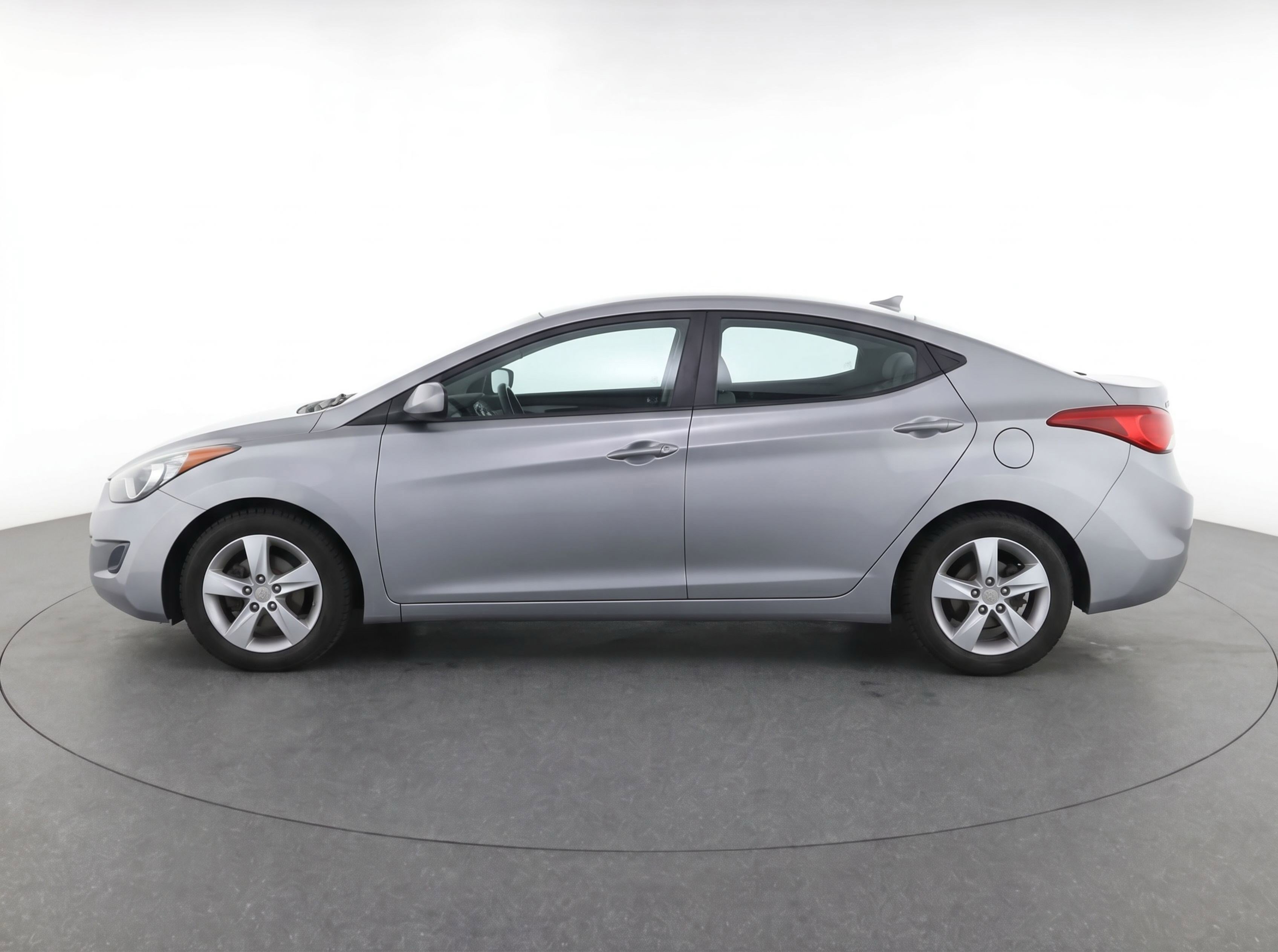 Used 2011 Hyundai Elantra GLS w/ Preferred Equipment Pkg 3 FWD image 2